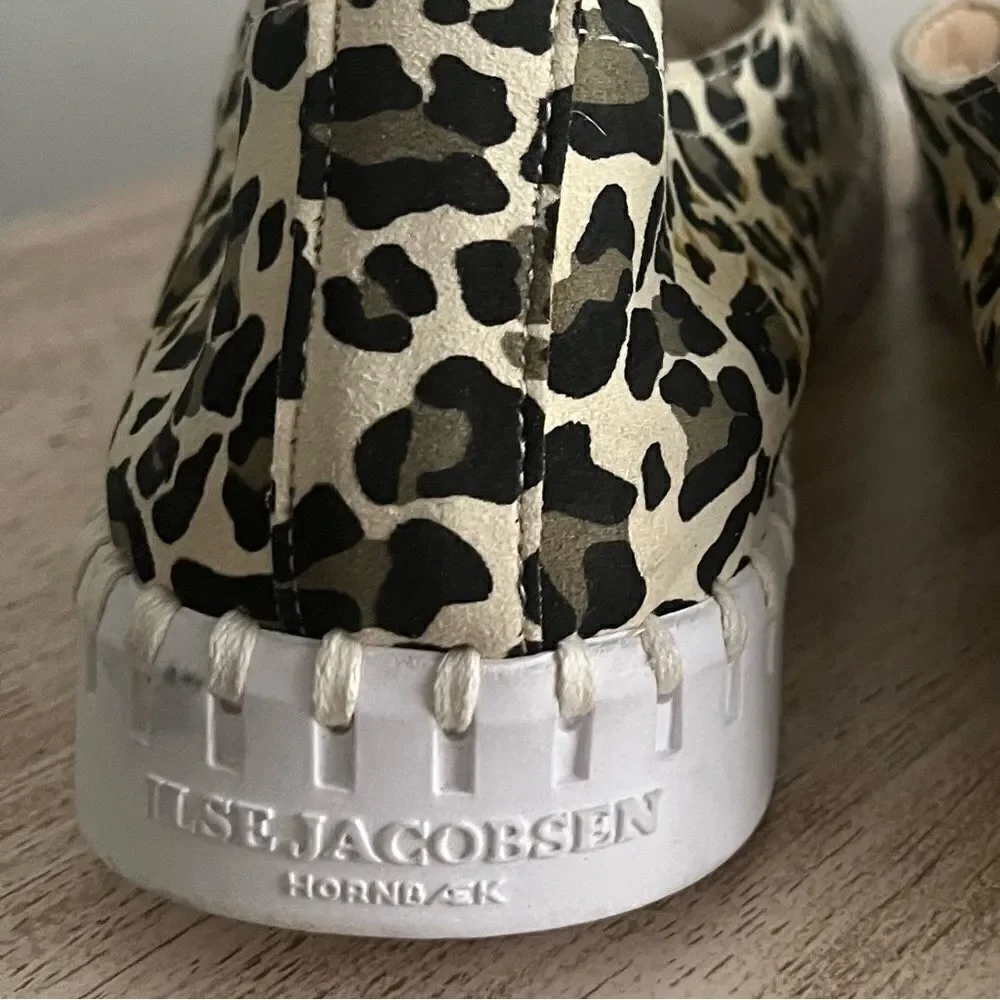 Isle Jacobsen Leopard Print Slip On Sneakers NWOB
